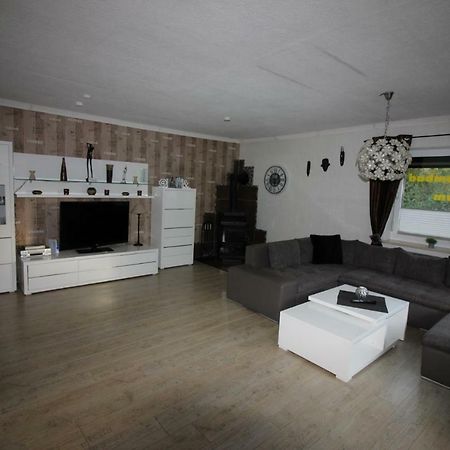 Haus Abbi, Ferienwohnung Mit Schwimmbad Hage Екстериор снимка